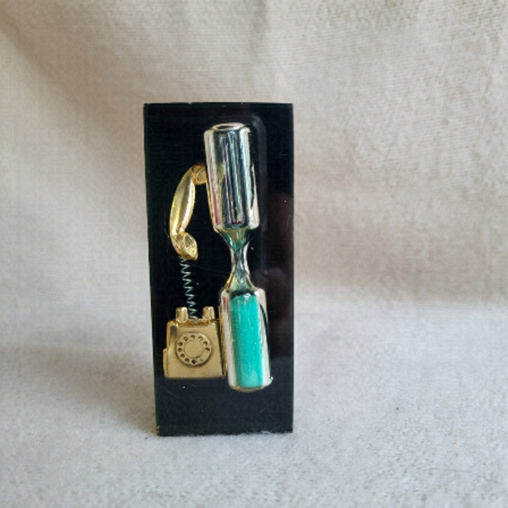 VINTAGE Timer Rotary Telephone in Resin